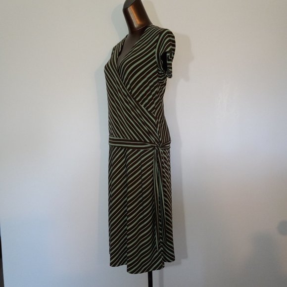 Drop waist, jersey, wrap dress, US women's size 8 - Picture 2 of 12